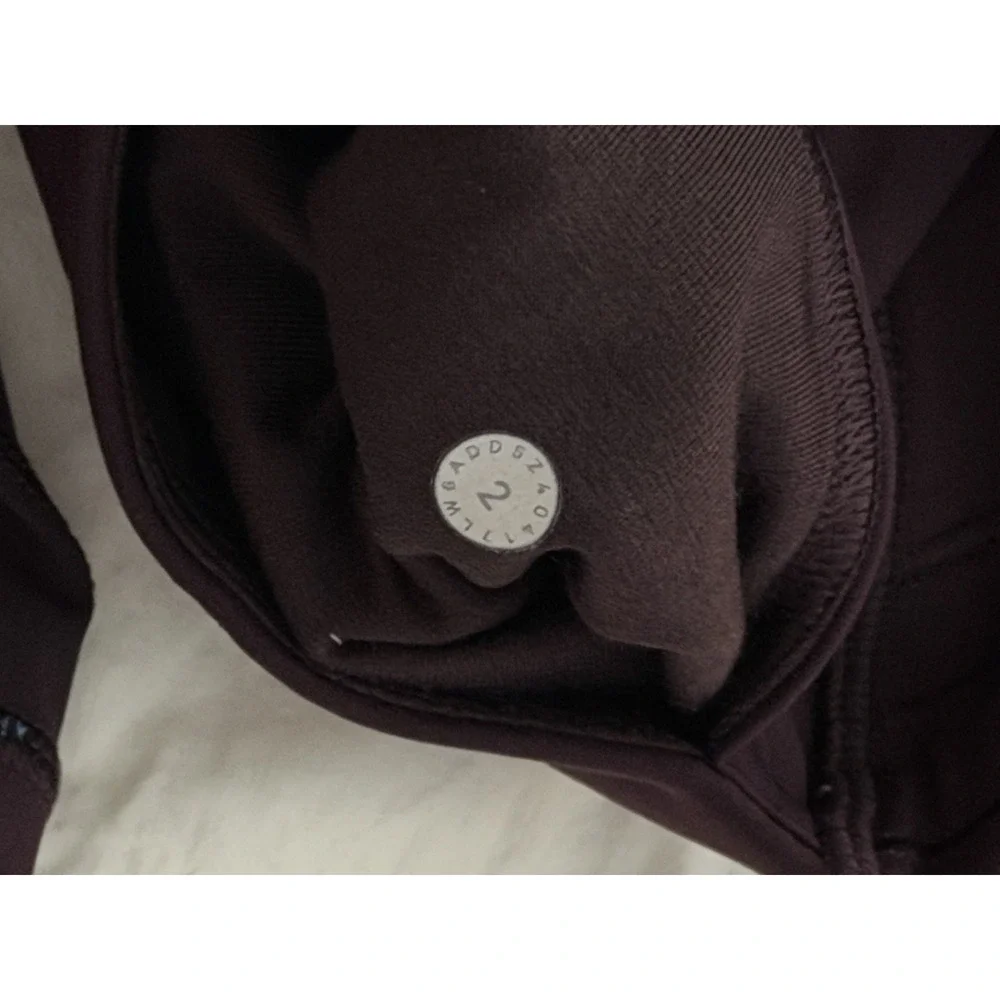 Lululemon Women Garnet Train Times Crop 17